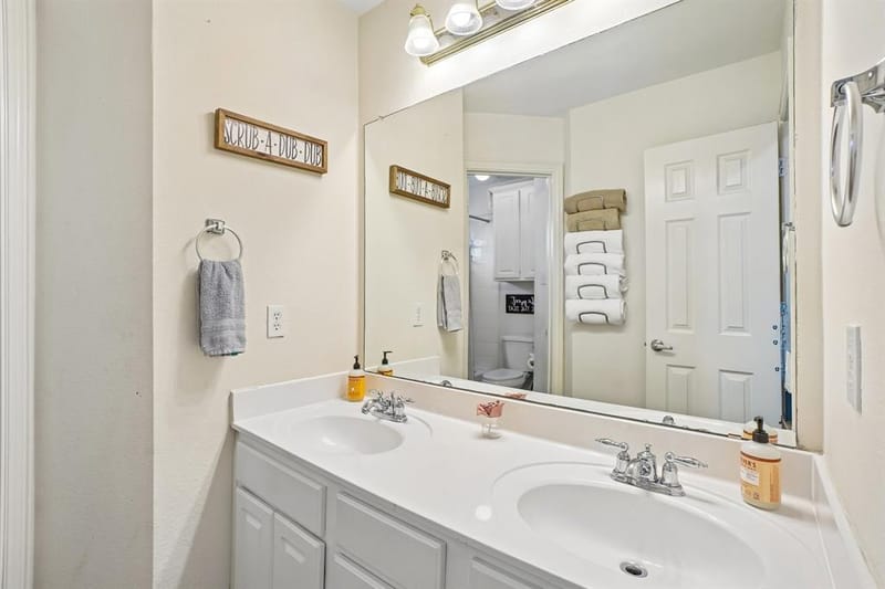 6940 Chapelridge Drive, Dallas TX 75249 - Photo 24