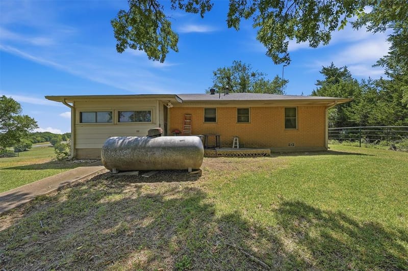 3636 State Highway 56, Bells TX 75414 - Photo 9