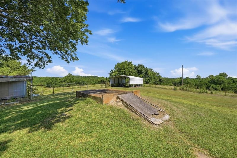 3636 State Highway 56, Bells TX 75414 - Photo 11