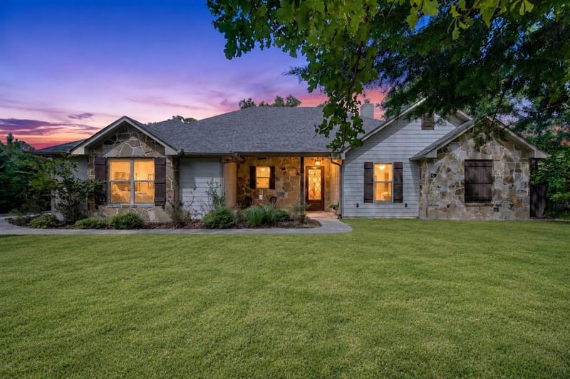 9236 Safari Bluff, Larue TX 75770