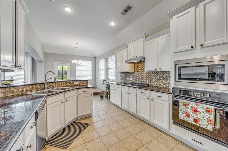 116 Lakehill Court, Hickory Creek TX 75065 - Photo 10