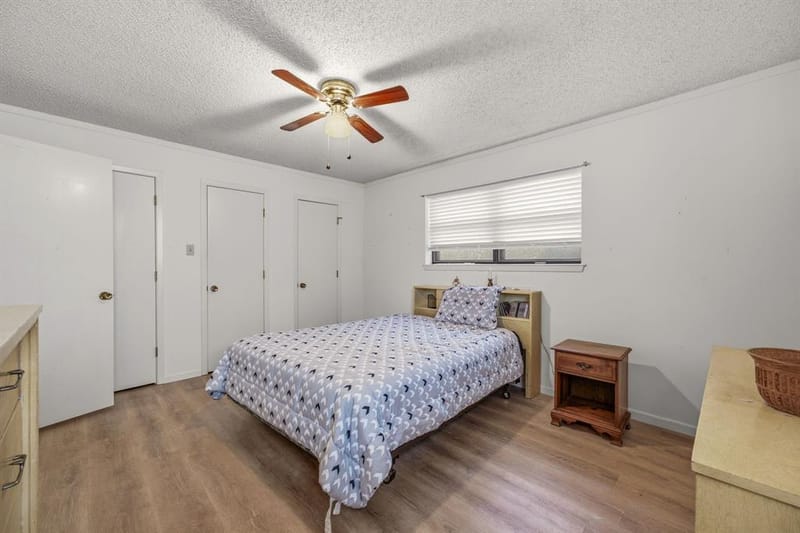 904 Spanish Trail Drive, Granbury TX 76048 - Photo 16