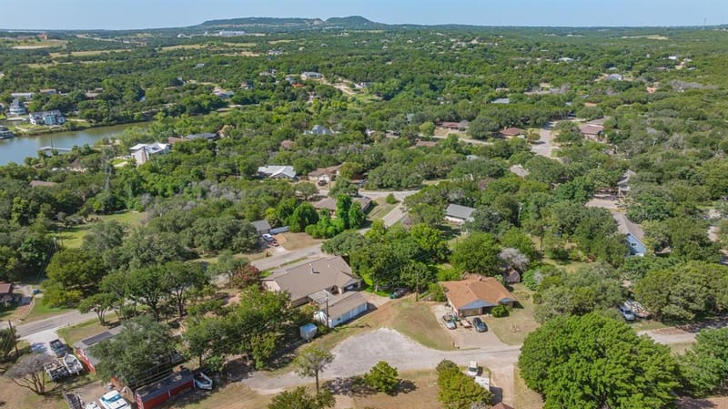 904 Spanish Trail Drive, Granbury TX 76048 - Photo 31