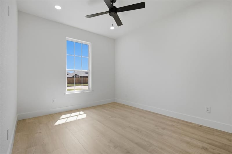 905 Cumberland Street, McGregor TX 76657 - Photo 20