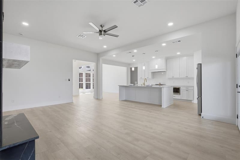 905 Cumberland Street, McGregor TX 76657 - Photo 10