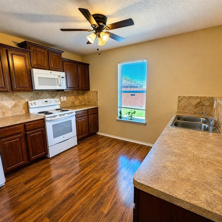 2003 Firefly Circle, Bellmead TX 76705 - Photo 2