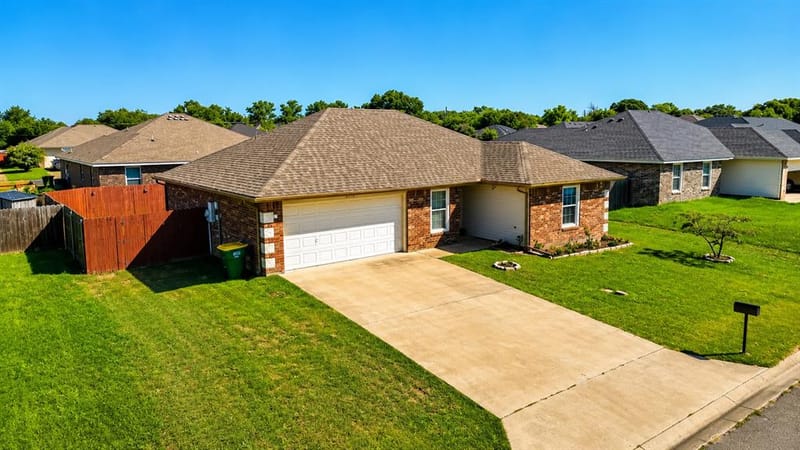 2003 Firefly Circle, Bellmead TX 76705 - Photo 29