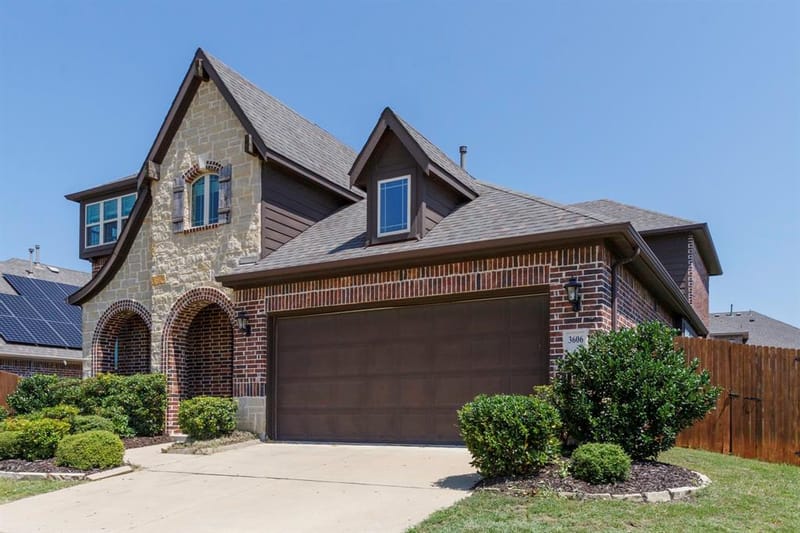 3606 Pendleton Court, Heartland TX 75126 - Photo 2