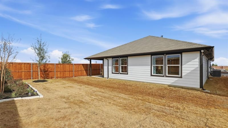 10225 CHERRYTREE Lane, Fort Worth TX 76140 - Photo 35