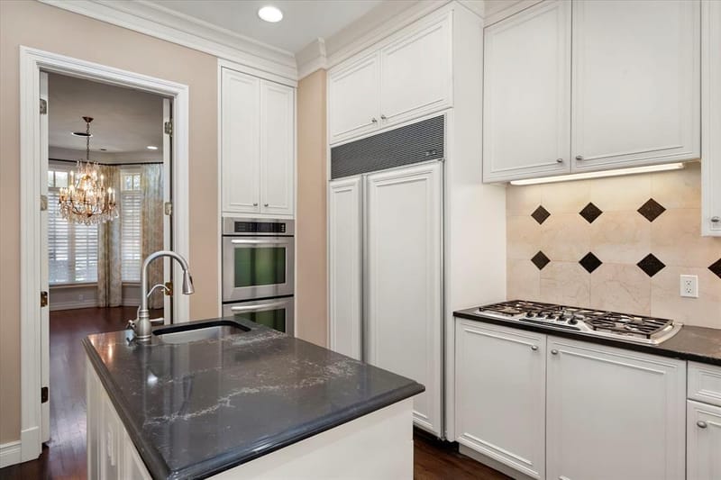 2410 GREEN PARK Drive, Arlington TX 76017 - Photo 12