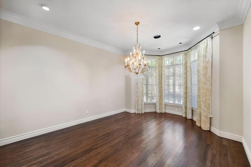 2410 GREEN PARK Drive, Arlington TX 76017 - Photo 3