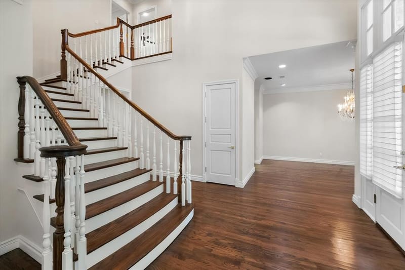 2410 GREEN PARK Drive, Arlington TX 76017 - Photo 9