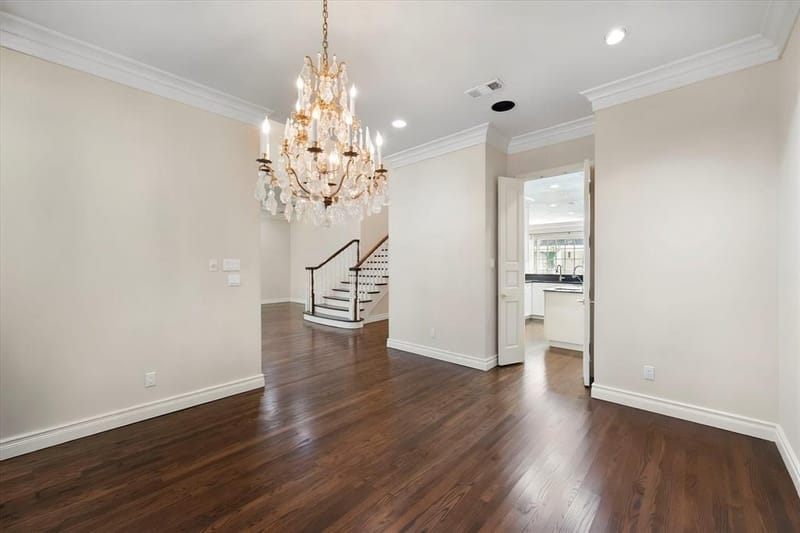 2410 GREEN PARK Drive, Arlington TX 76017 - Photo 10