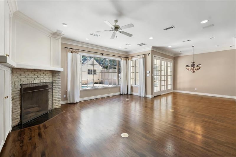 2410 GREEN PARK Drive, Arlington TX 76017 - Photo 15