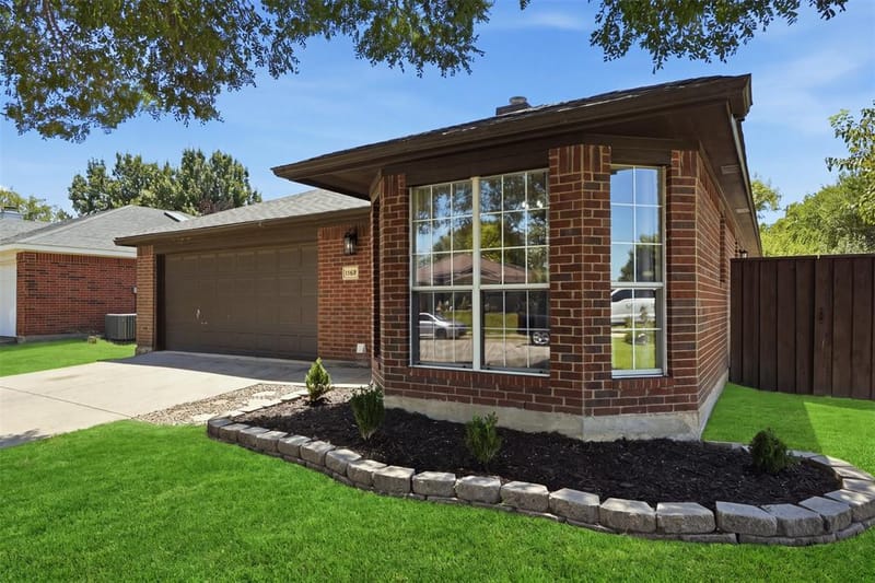 1152 Lake Bluff Drive, Little Elm TX 75068 - Photo 2