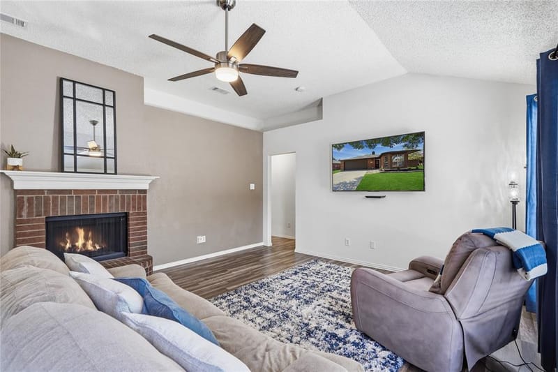 1152 Lake Bluff Drive, Little Elm TX 75068 - Photo 9