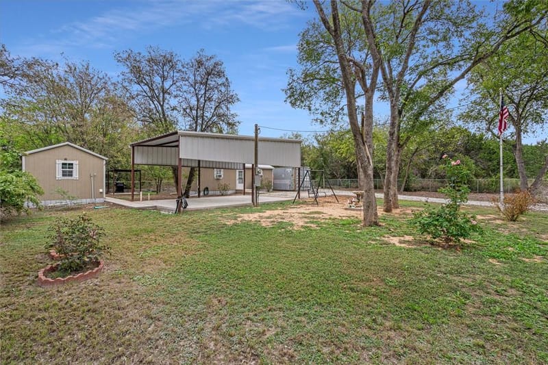 226 Waupoo Trail, Whitney TX 76692 - Photo 6