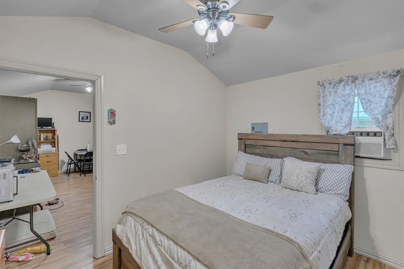 226 Waupoo Trail, Whitney TX 76692 - Photo 18