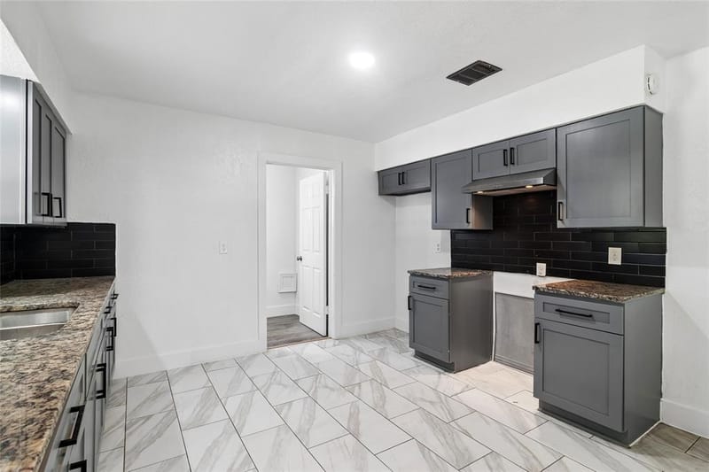 459 Bolero Avenue, Dallas TX 75217 - Photo 7