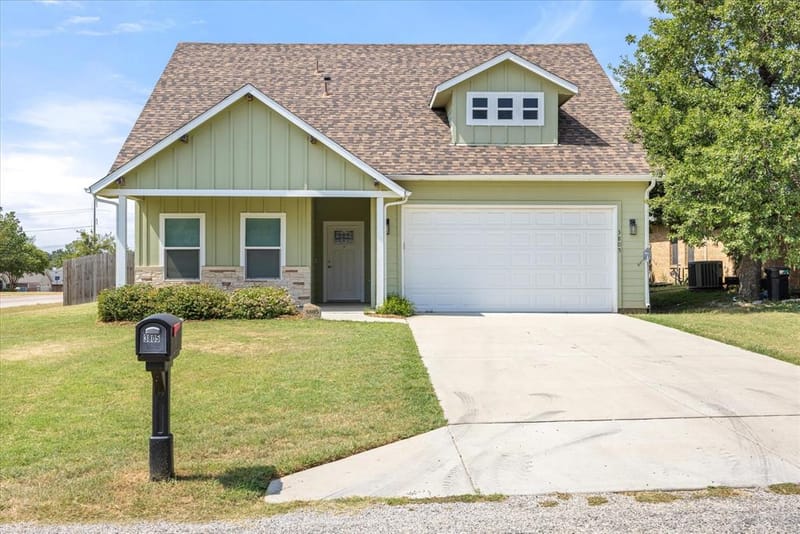3805 Sage Court, Granbury TX 76048