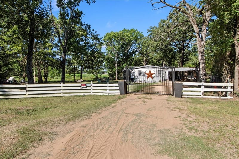 335 Running Brook Road, Mabank TX 75156 - Photo 18