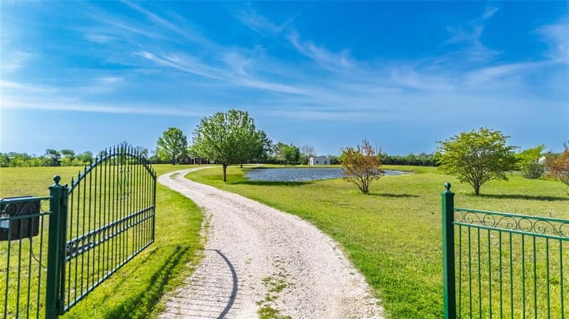 4223 County Road 2727, Caddo Mills TX 75135 - Photo 3