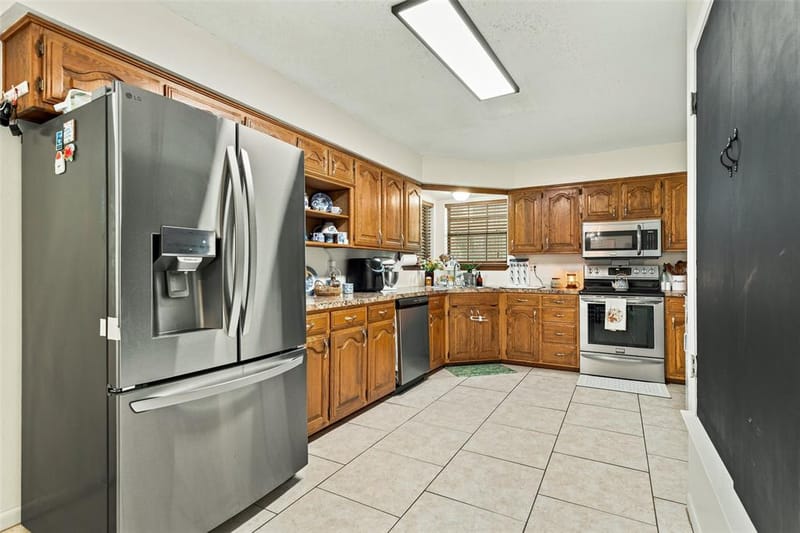 709 Glazner Street, Hawkins TX 75765 - Photo 13