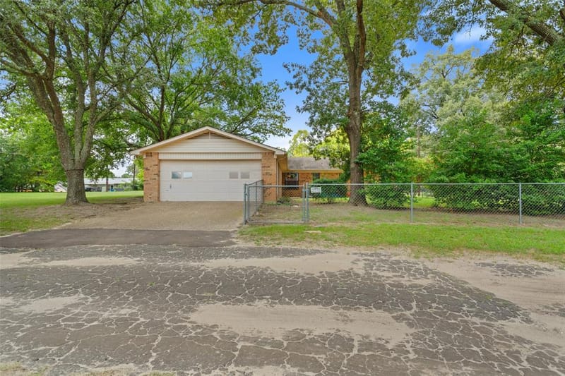 709 Glazner Street, Hawkins TX 75765 - Photo 31