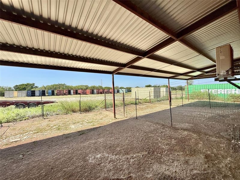 20959 Hwy 281, Hico TX 76457 - Photo 9