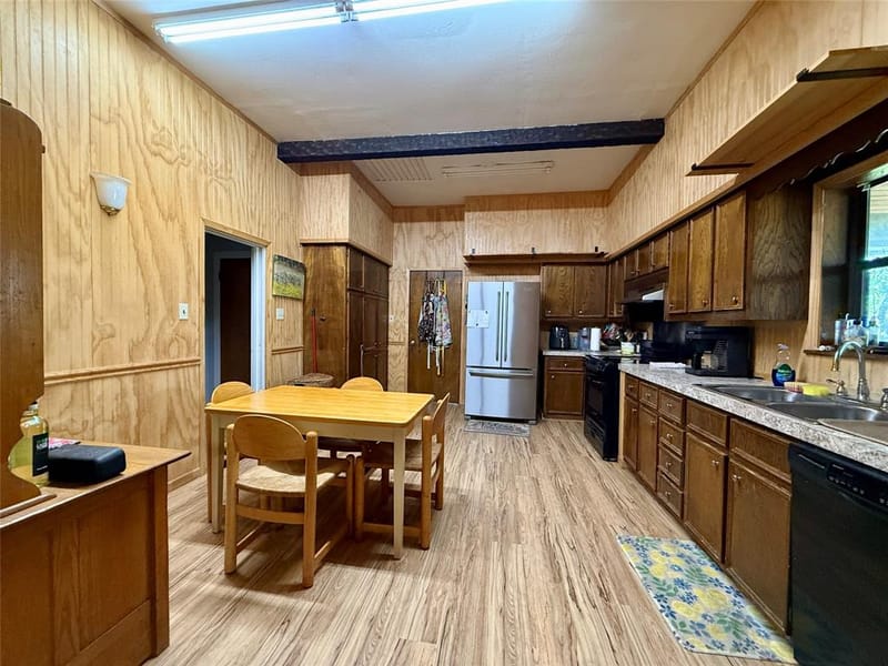 20959 Hwy 281, Hico TX 76457 - Photo 33