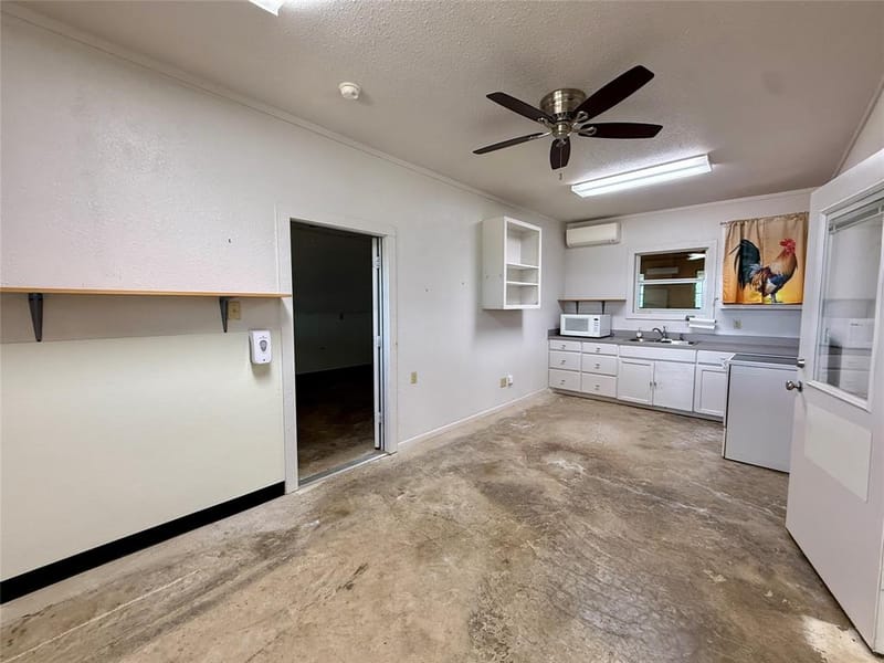 20959 Hwy 281, Hico TX 76457 - Photo 4