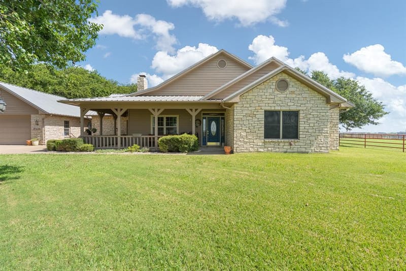 8648 County Road 1128, Godley TX 76044