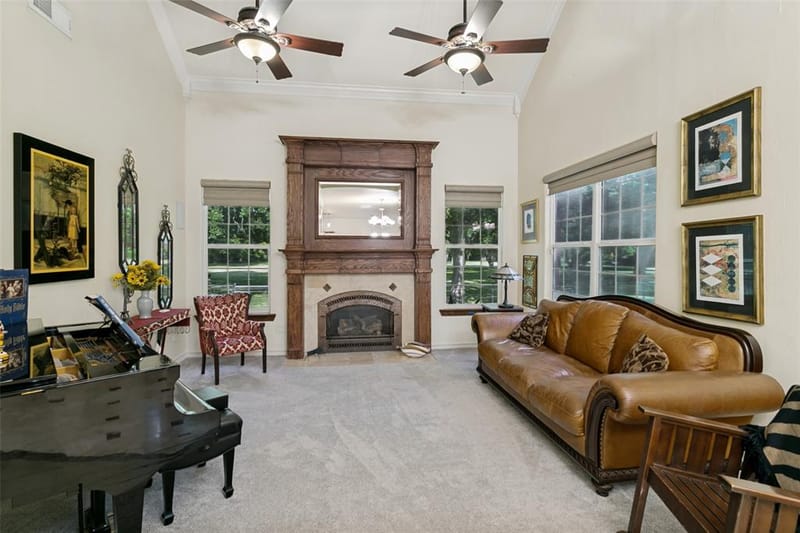 1290 Fox Lane, Burleson TX 76028 - Photo 5