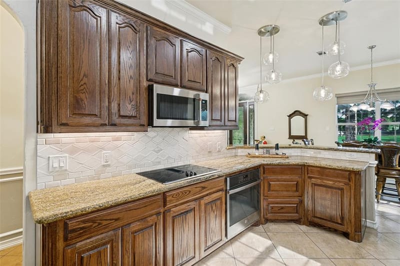 1290 Fox Lane, Burleson TX 76028 - Photo 10