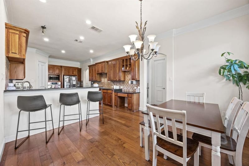 804 Bentwater Parkway, Grand Prairie TX 75104 - Photo 14