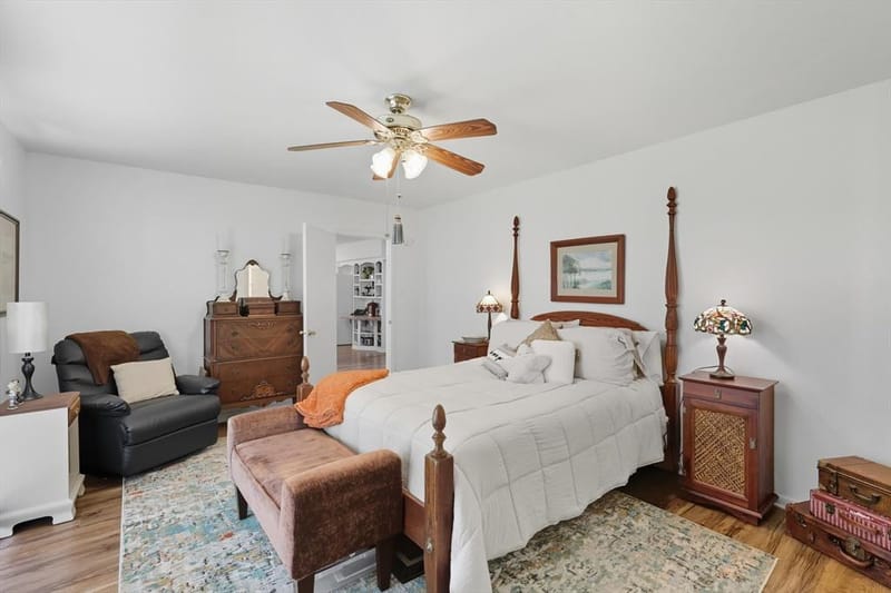 300 E Main Street, Whitesboro TX 76273 - Photo 20