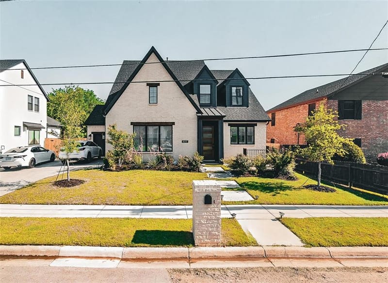 8317 Sayers Lane, North Richland Hills TX 76182