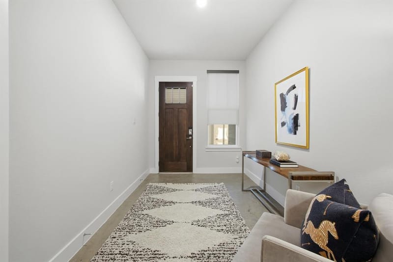625 N Tyler Street # 402, Dallas TX 75208 - Photo 2