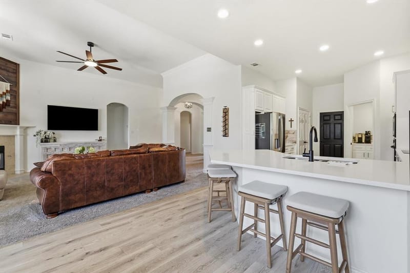115 Honeysuckle Drive, Justin TX 76247 - Photo 16