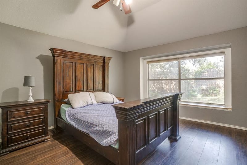4621 Barnhill Lane, Fort Worth TX 76135 - Photo 13