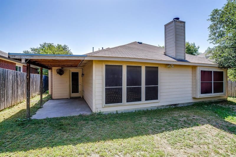 4621 Barnhill Lane, Fort Worth TX 76135 - Photo 30