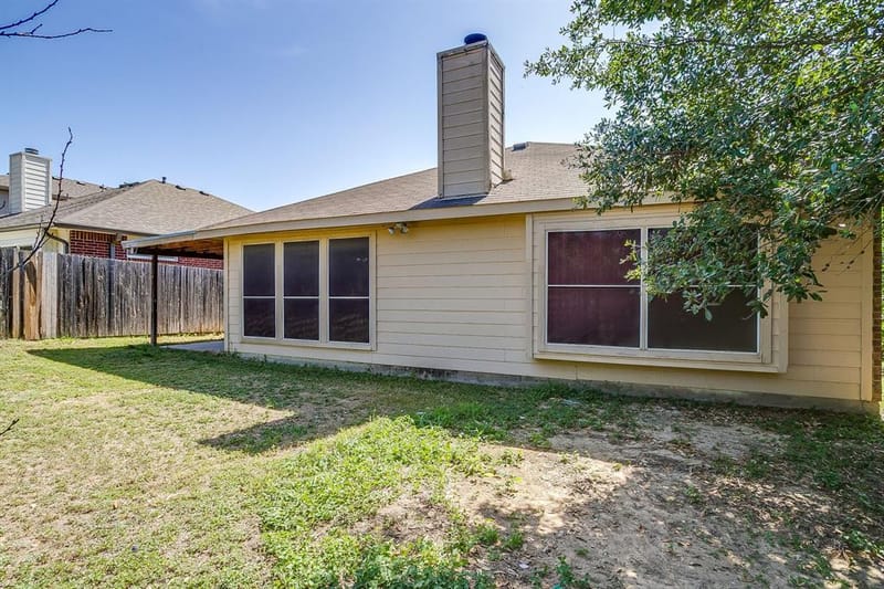 4621 Barnhill Lane, Fort Worth TX 76135 - Photo 29