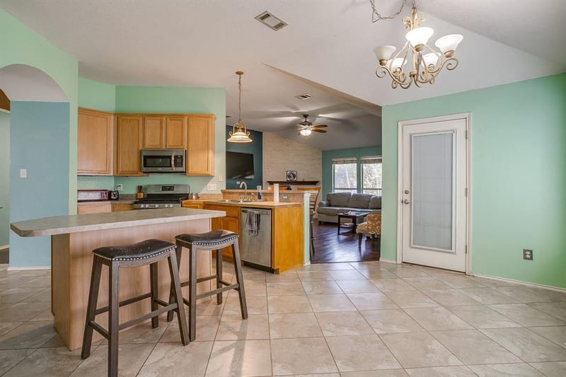 4621 Barnhill Lane, Fort Worth TX 76135 - Photo 8