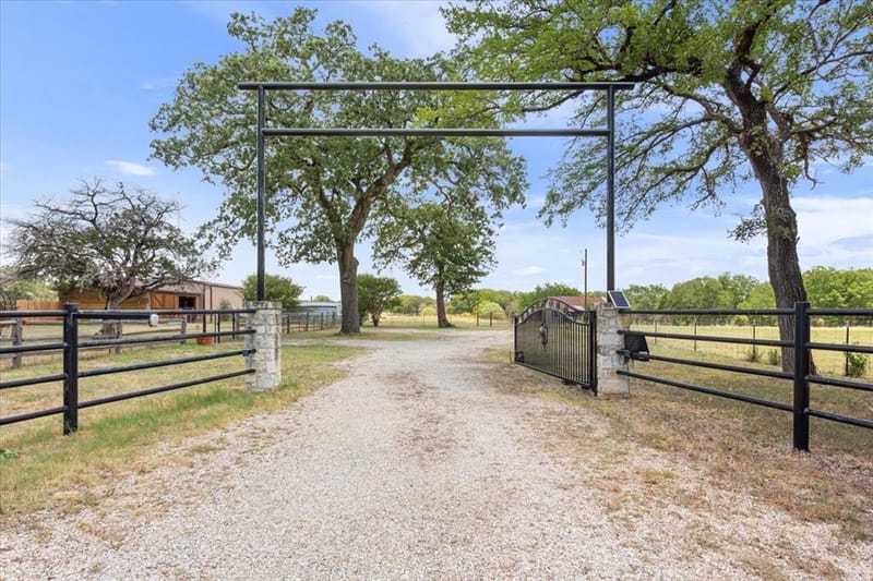 174 Ross Road Spur, Waco TX 76705 - Photo 8