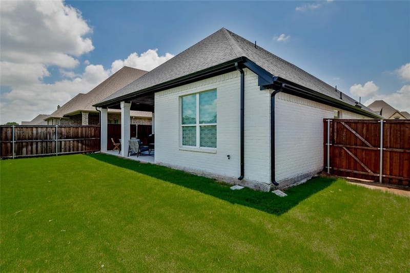 1453 Highland Park Circle, Granbury TX 76048 - Photo 37
