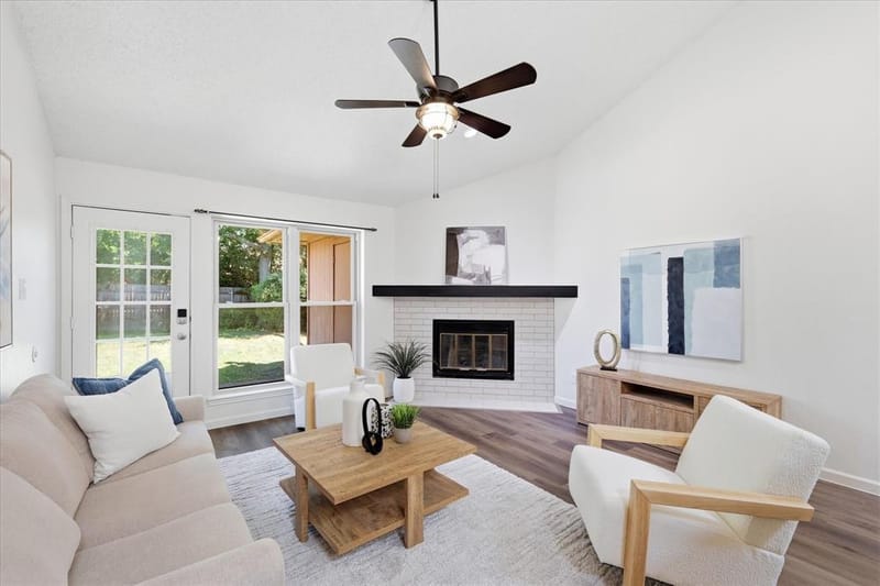 2309 Aquaduct Drive, Bedford TX 76022