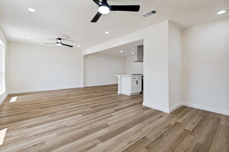 1631 Western Park Court, Dallas TX 75211 - Photo 7