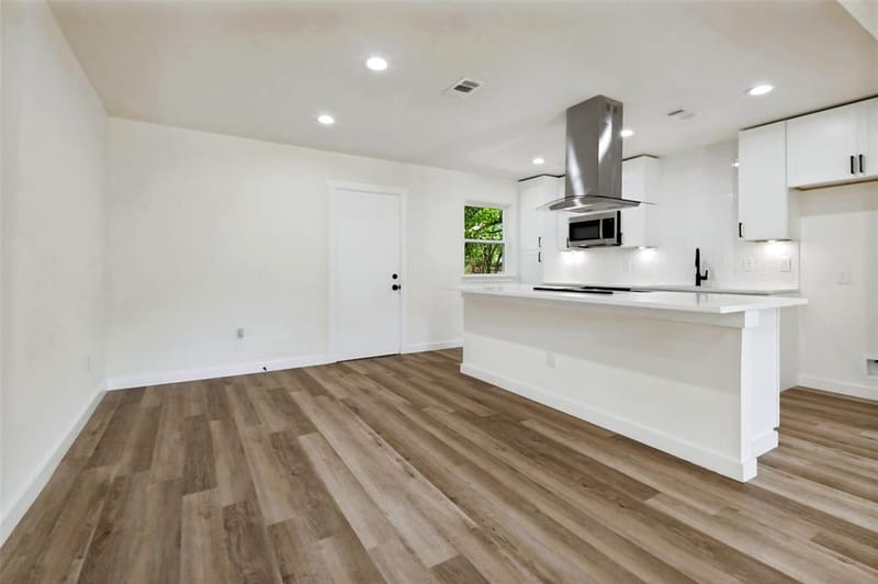 1631 Western Park Court, Dallas TX 75211 - Photo 8