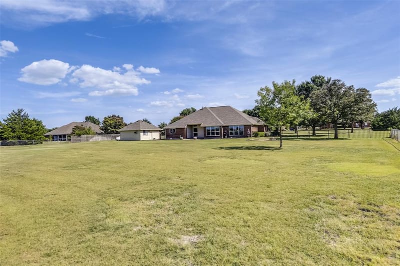 8051 Mavis Avenue, Waxahachie TX 75167 - Photo 24