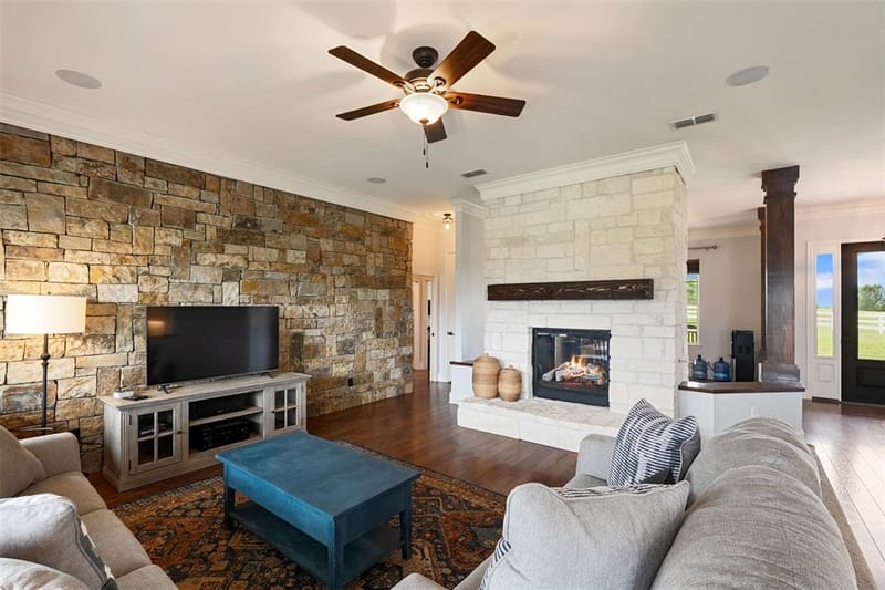 6870 Shore Crest Way, Athens TX 75752 - Photo 9